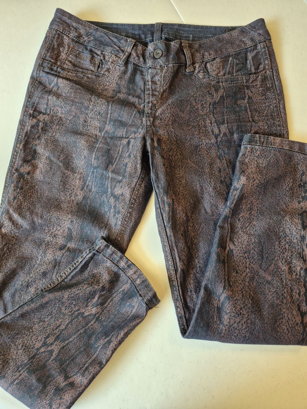a.n.a Snake-Print/ Regular Blue Reversible Skinny Jeans 4795